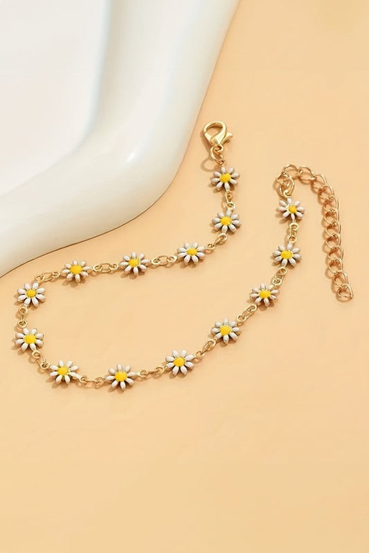 Daisy Alloy Choker Necklace with Adjustable Chain